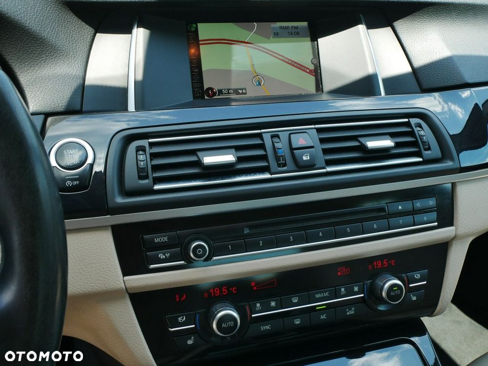 BMW Seria 5 520d xDrive - 5