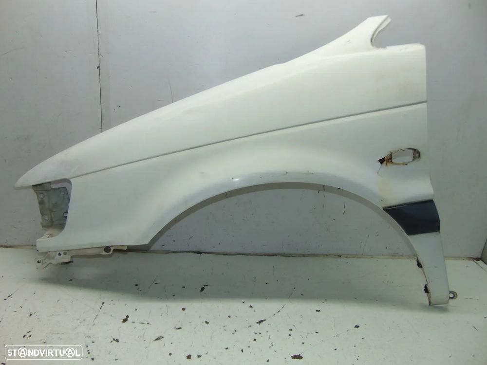 Mitsubishi Space Runner guarda lamas - 6