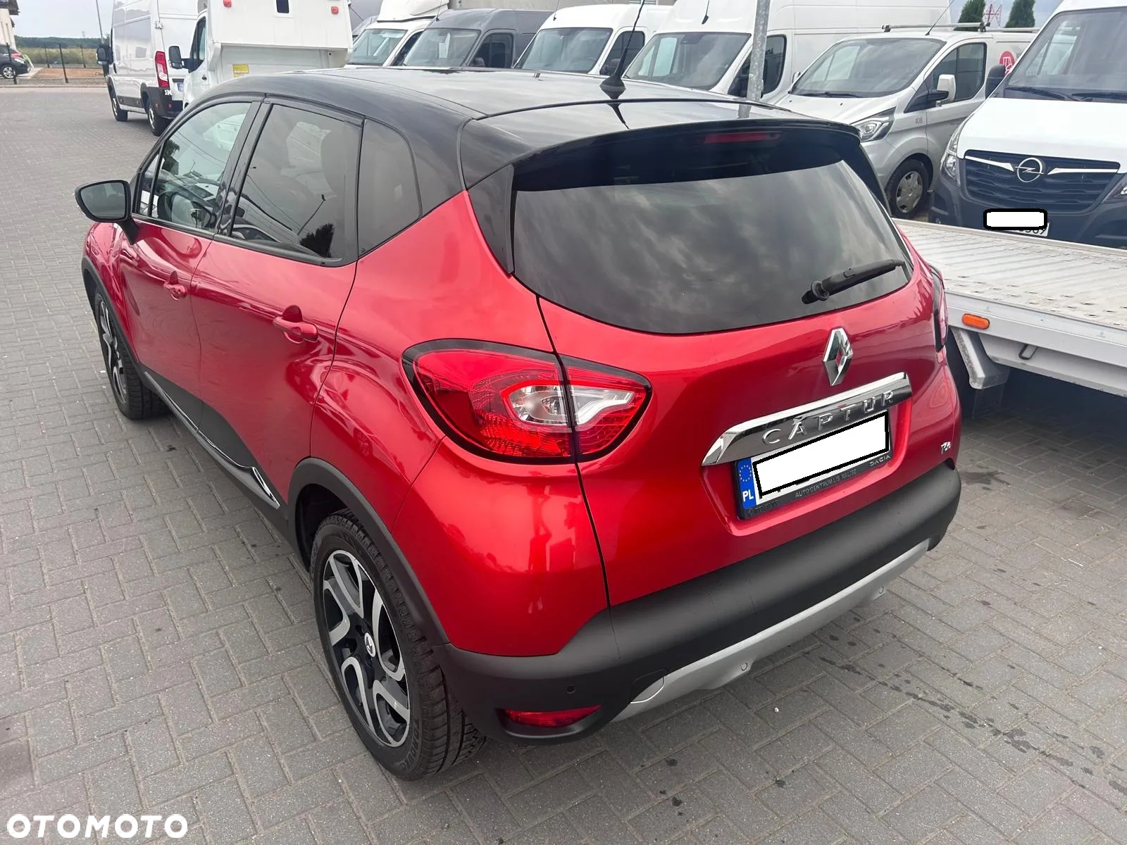 Renault Captur 1.2 TCe Helly Hansen EDC - 4