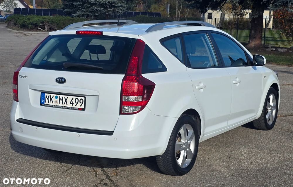 Kia Ceed - 5