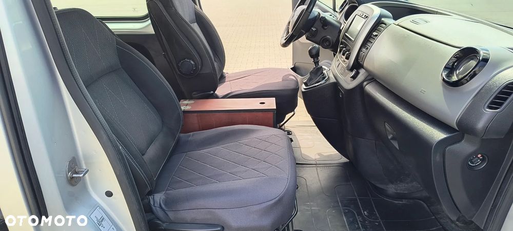 Renault Trafic - 2