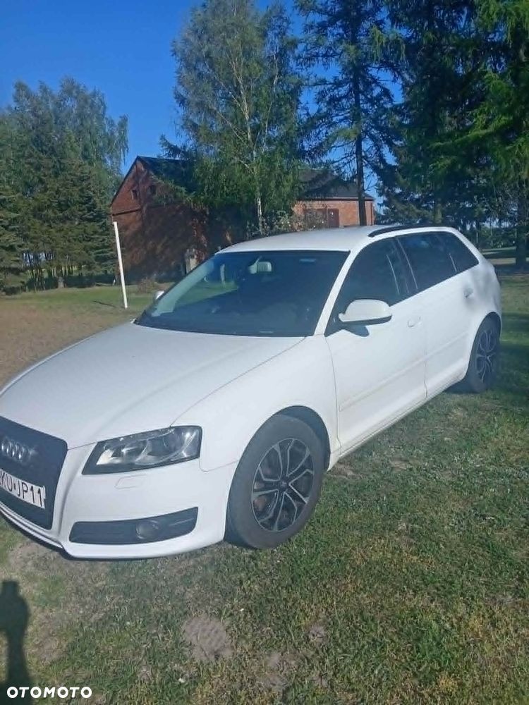 Audi A3 Sportback - 2