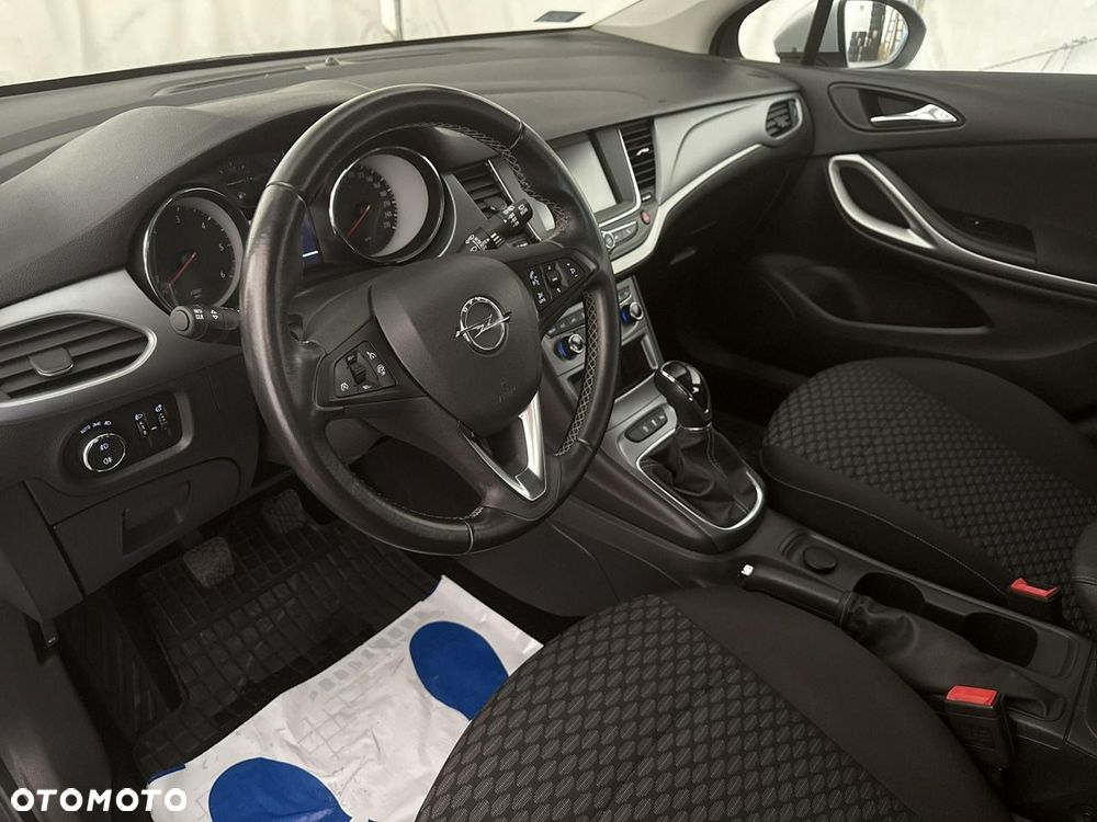 Opel Astra - 14
