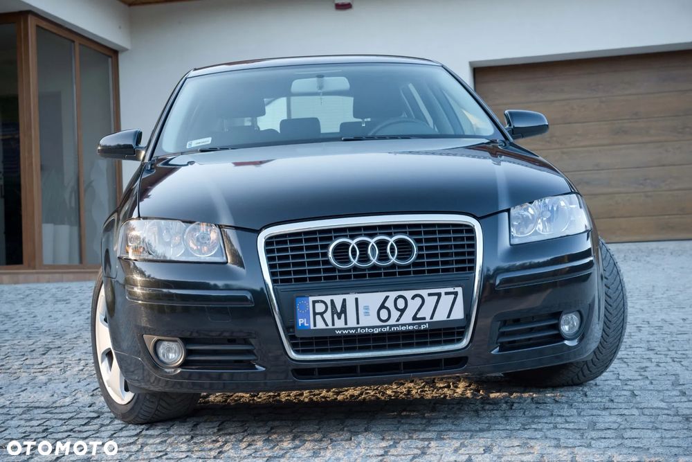 Audi A3 Sportback 1.4 TFSI Ambiente - 12