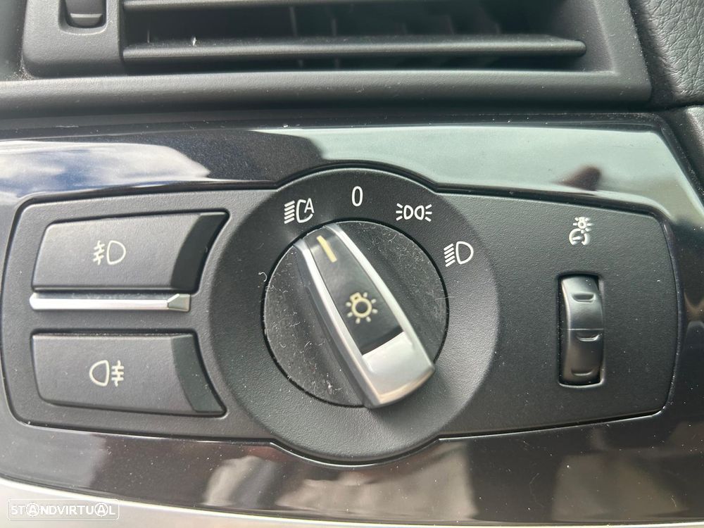 BMW 520 d Exclusive Auto 129g - 14