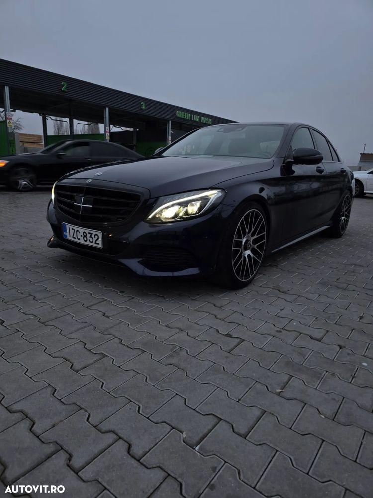 Mercedes-Benz C - 21