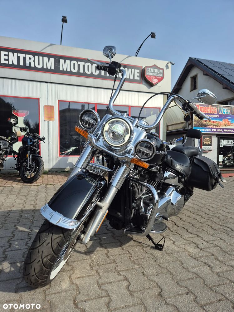 Harley-Davidson Softail Deluxe - 13