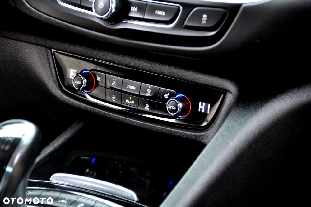 Opel Insignia 2.0 CDTI 4x4 ecoFLEX Start/Stop Business Edition - 38