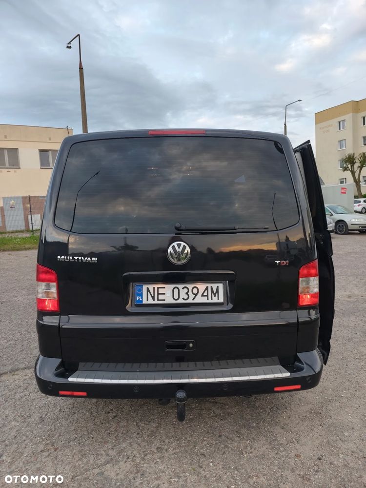 Volkswagen Multivan - 7