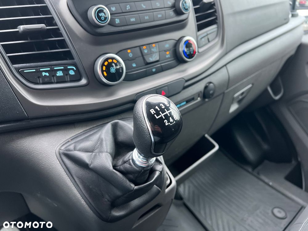 Ford Transit - 37