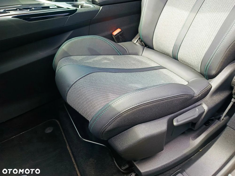 Peugeot 3008 1.2 PureTech Allure Pack S&S EAT8 - 13