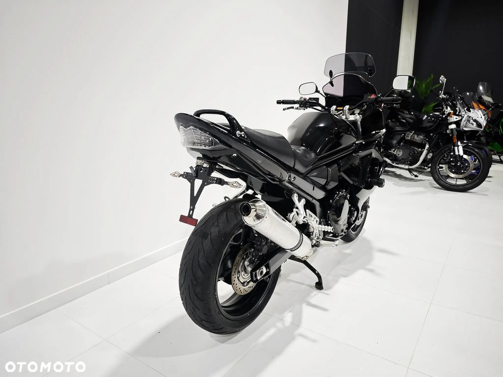 Suzuki GSX - 10