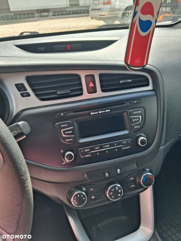 Kia Ceed 1.4 L - 7