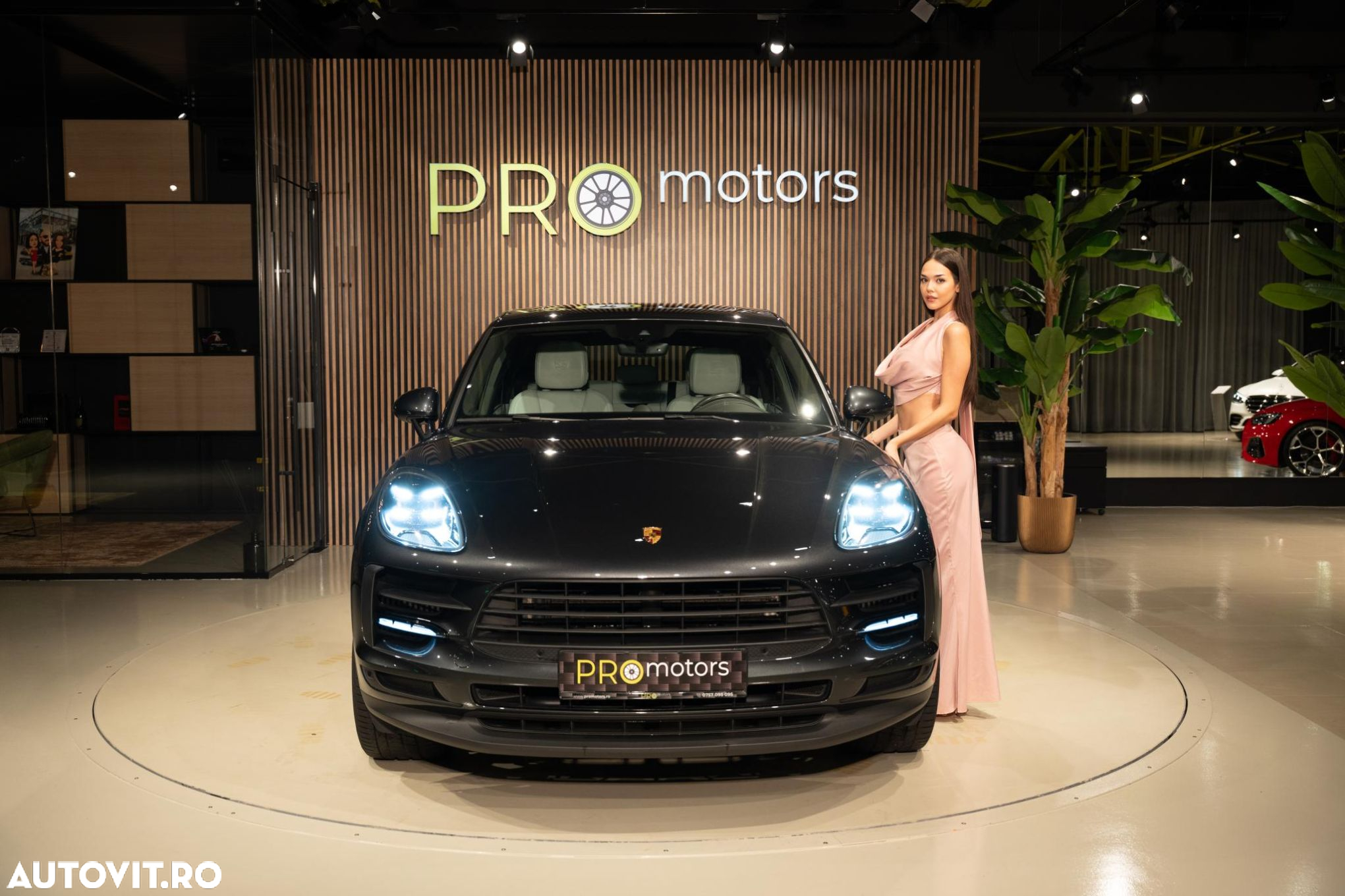Porsche Macan - 8