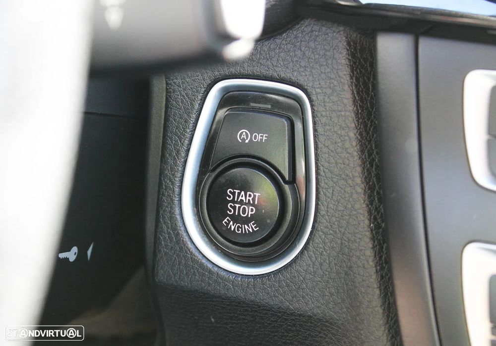 BMW 318 d Touring Line Sport - 26