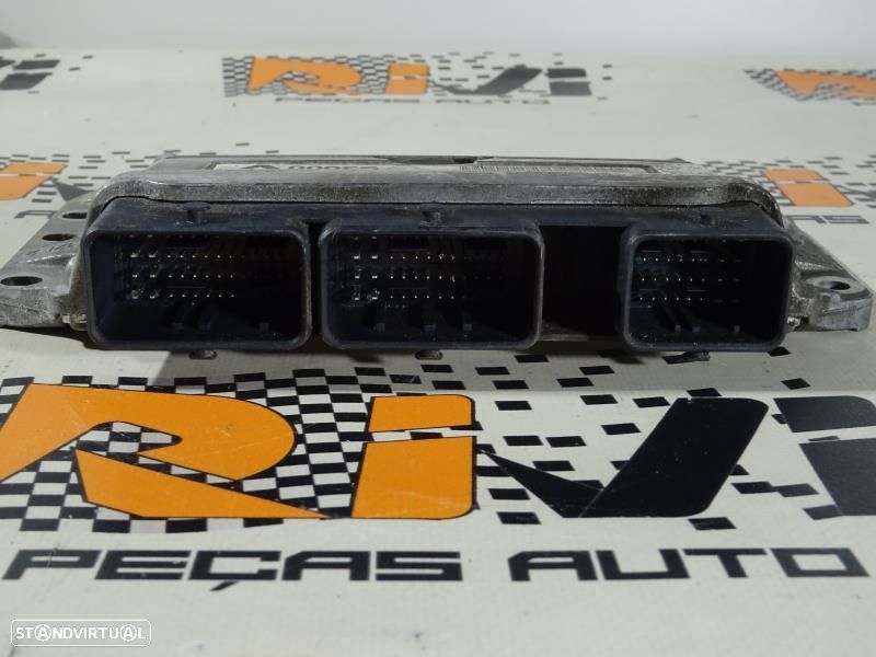 Centralina De Motor Renault Clio Iii (Br0/1, Cr0/1)  8200504593 / 8200 - 3