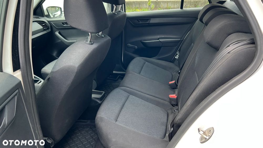 Skoda Fabia 1.0 Active - 12