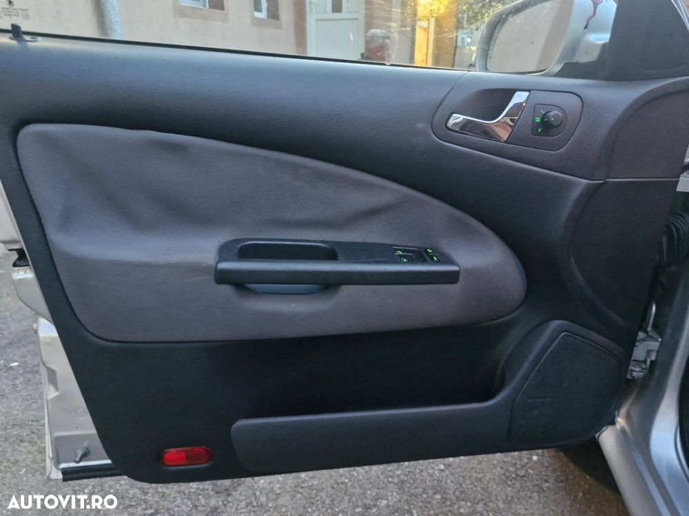 SKODA Octavia 2008 — imagine 10
