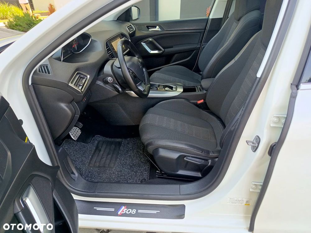 Peugeot 308 BlueHDi 120 EAT6 Stop & Start Active Business-Paket - 10