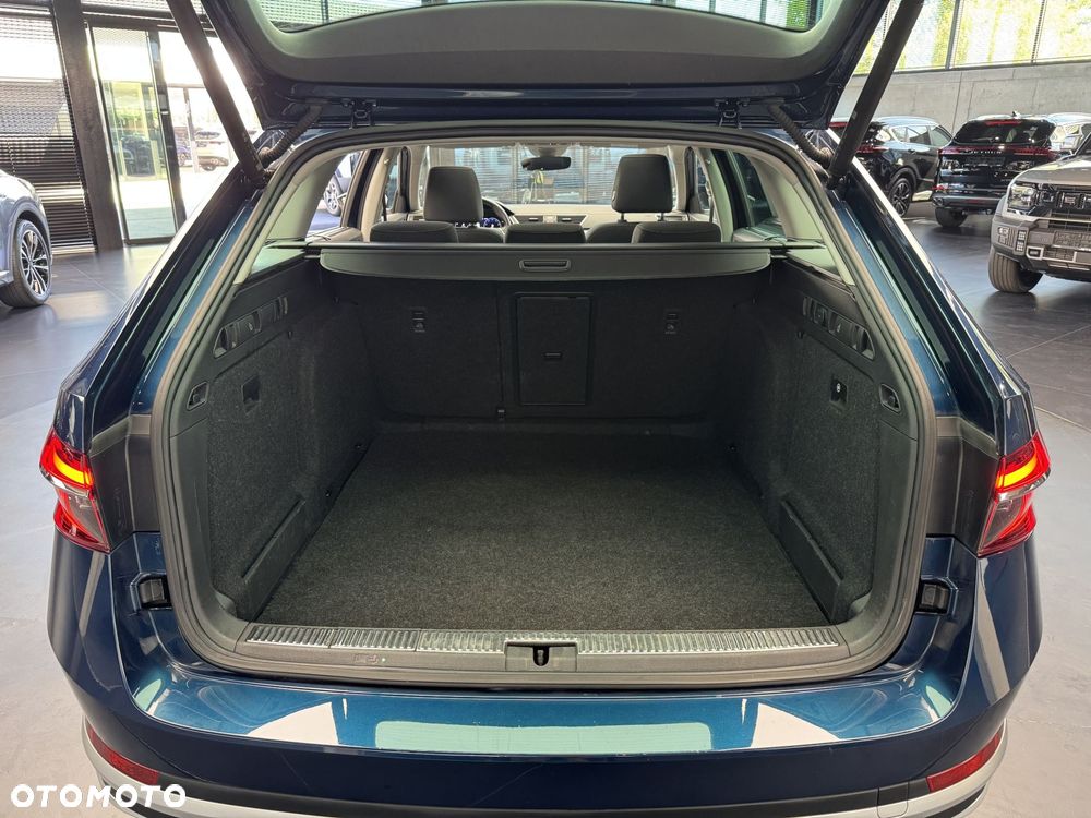 Skoda Superb 2.0 TSI 4x4 Scout DSG - 22