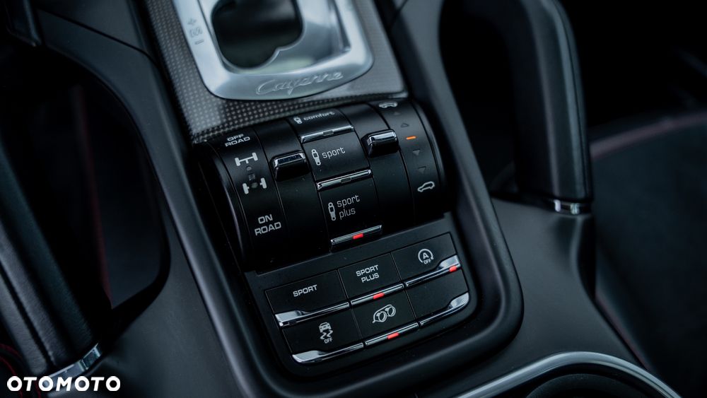 Porsche Cayenne GTS - 14