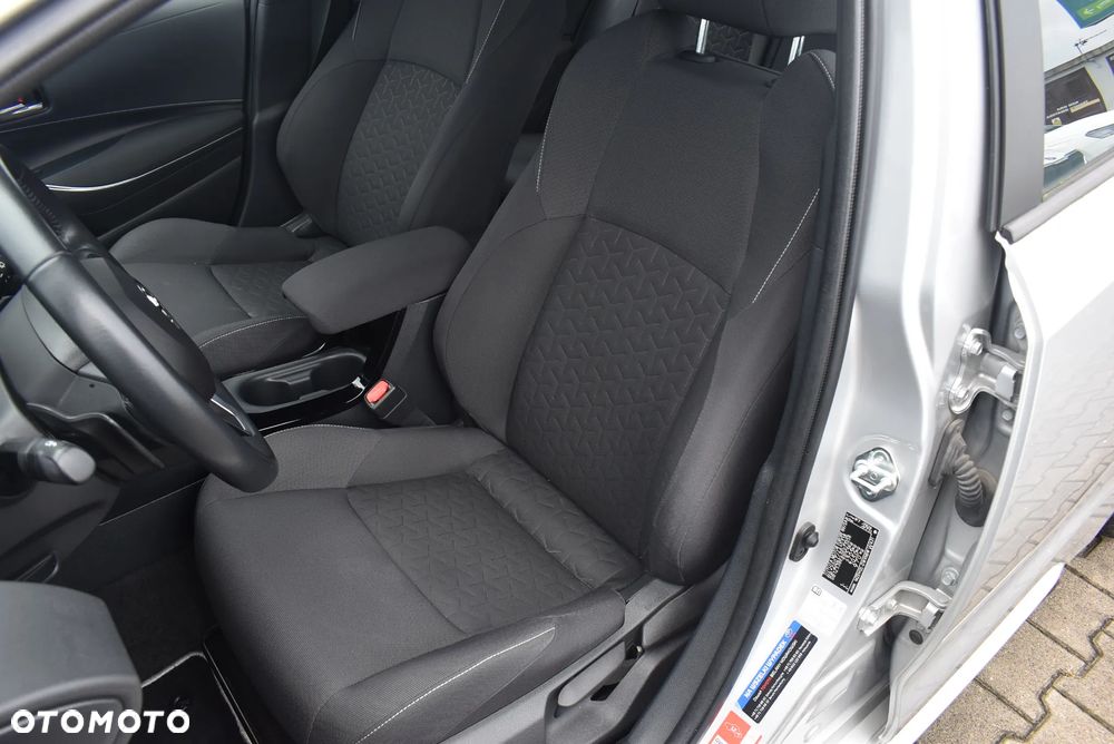Toyota Corolla 2.0 Hybrid Comfort - 12