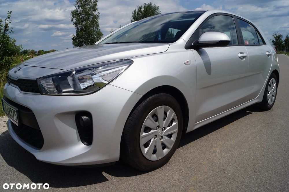 Kia Rio 1.2 L - 15