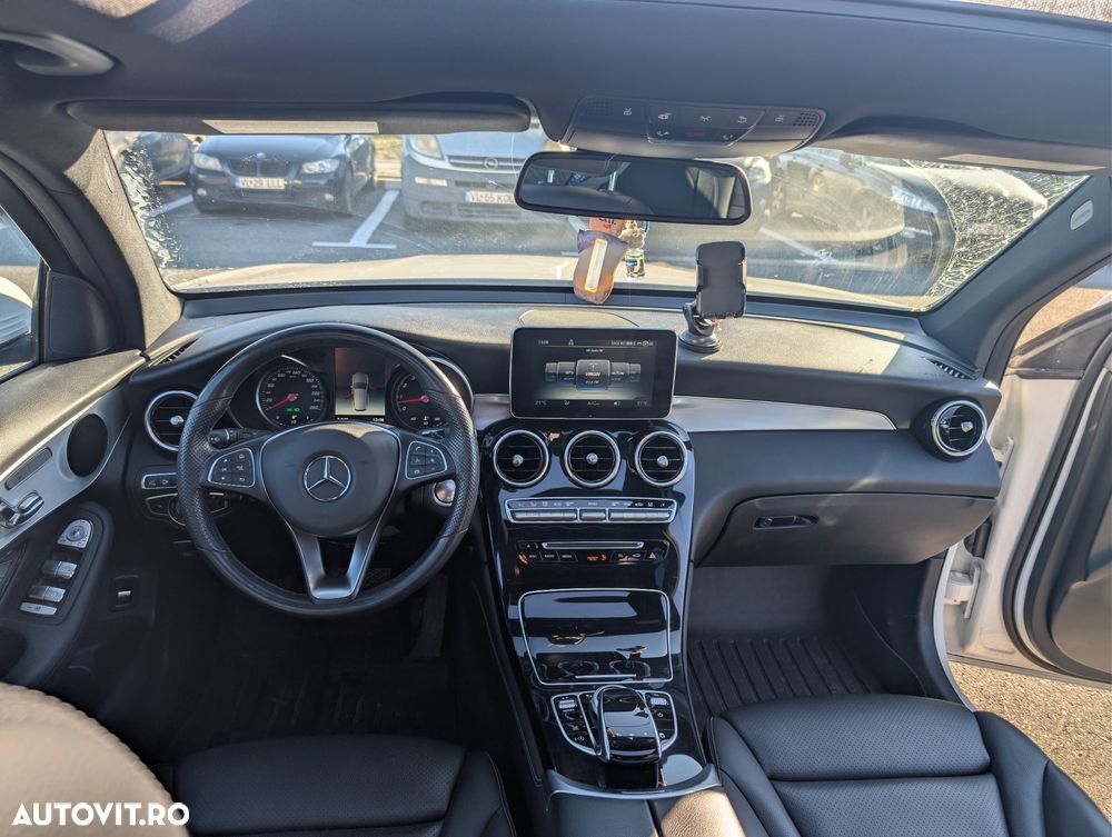 Mercedes-Benz GLC 300 4Matic 9G-TRONIC Exclusive - 6