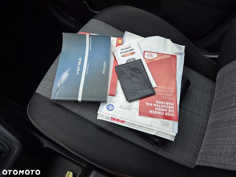 Kia Venga 1.4 CVVT Black Collection - 22