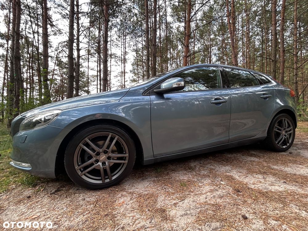 Volvo V40 D2 - 20
