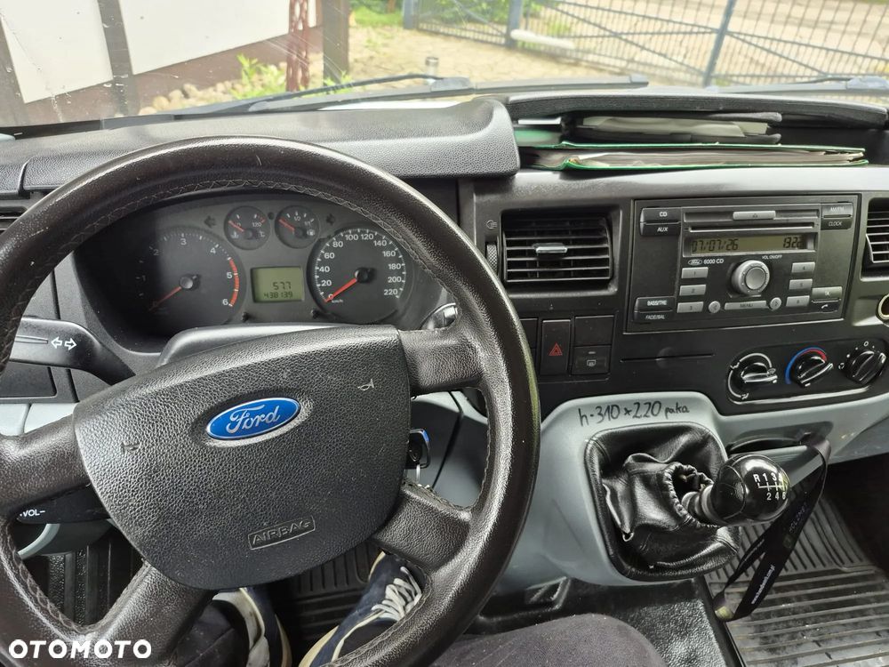Ford Transit - 4