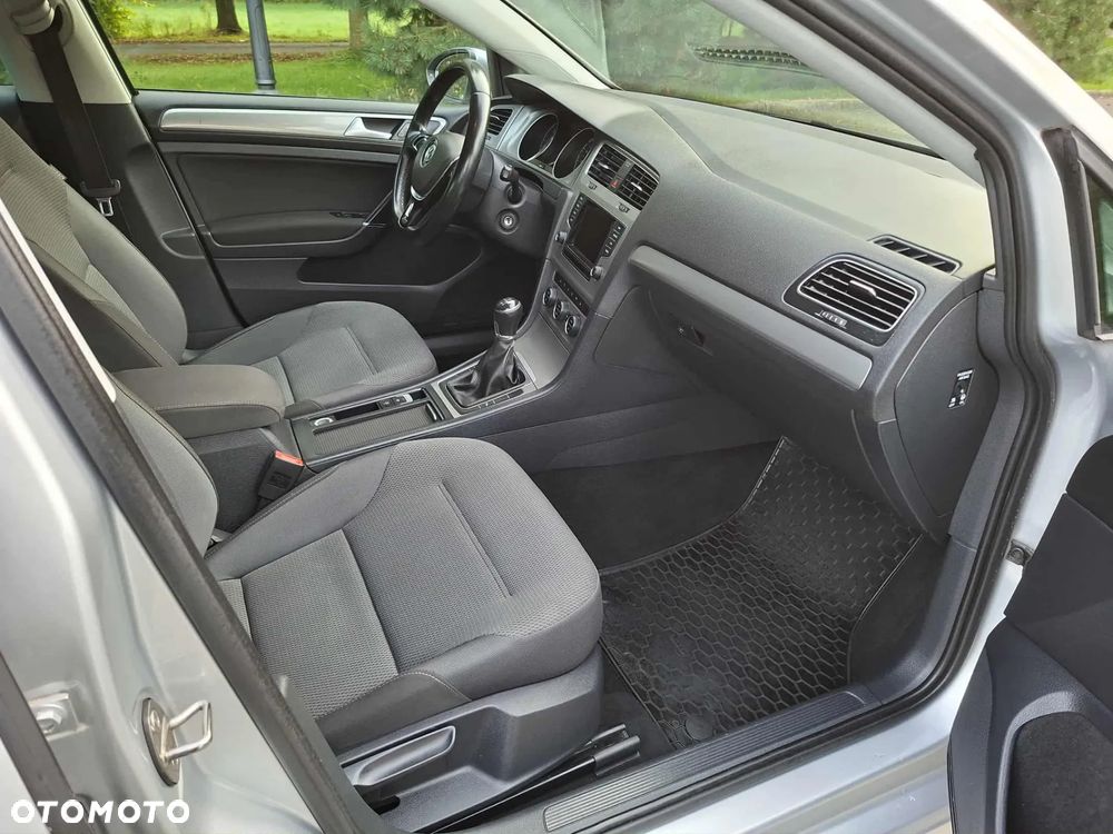Volkswagen Golf 2.0 BlueTDI Comfortline - 10