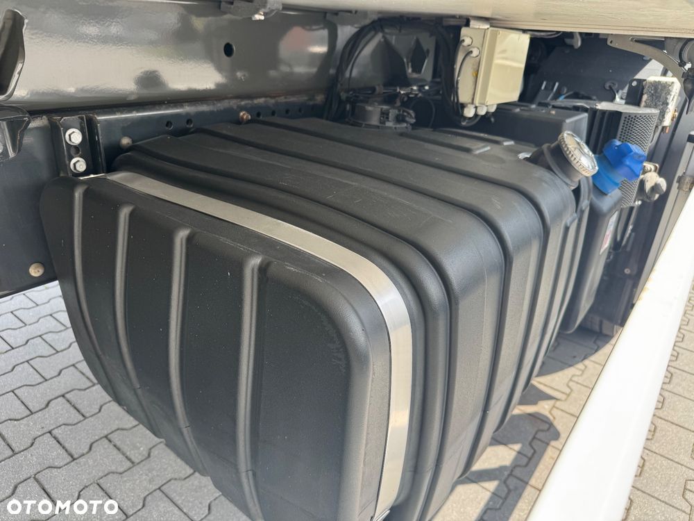 Iveco Eurocargo 190EL28 IZOTERMA 21palet WINDA Import Francja - 23