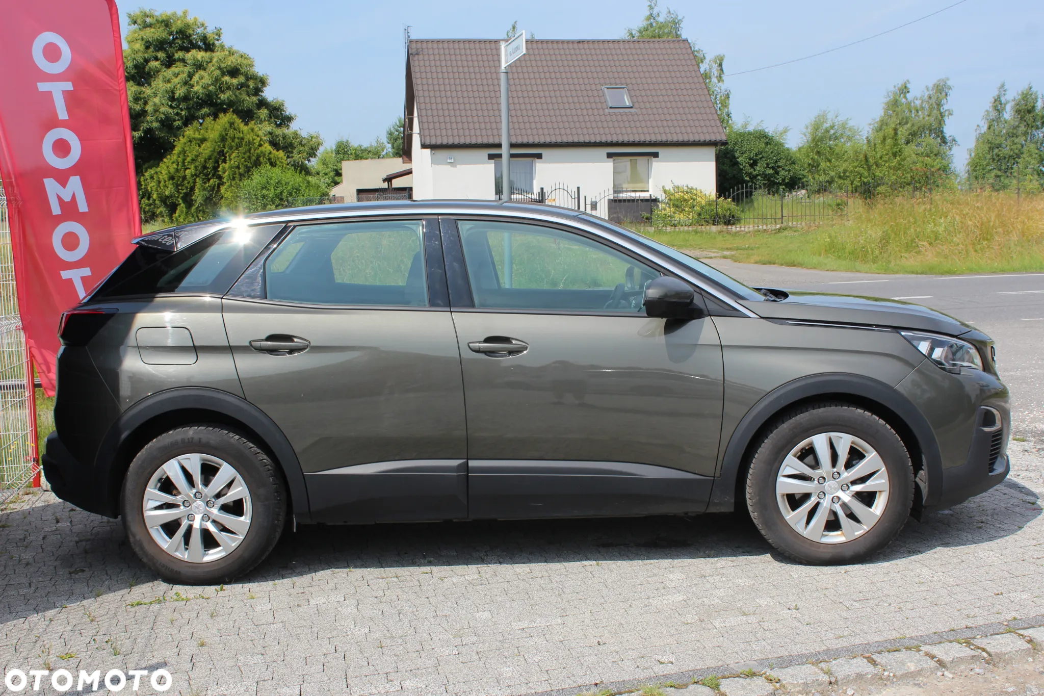 Peugeot 3008 1.6 BlueHDi Style S&S - 4