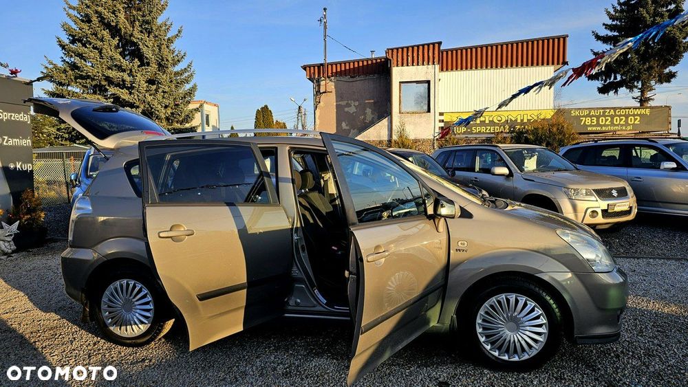 Toyota Corolla Verso - 18