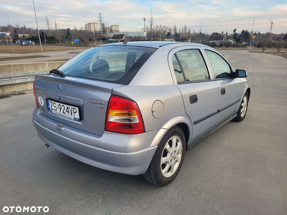 Opel Astra - 6