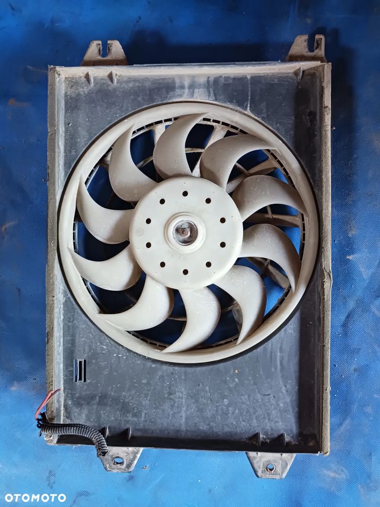 Mitsubishi Pajero Pinin Wentylator Wiatrak Chłodnicy 1,8 GDi 2,0 GDi sterownik moduł wentylatorów 499300-3120 Denso 503718-1282 - 8