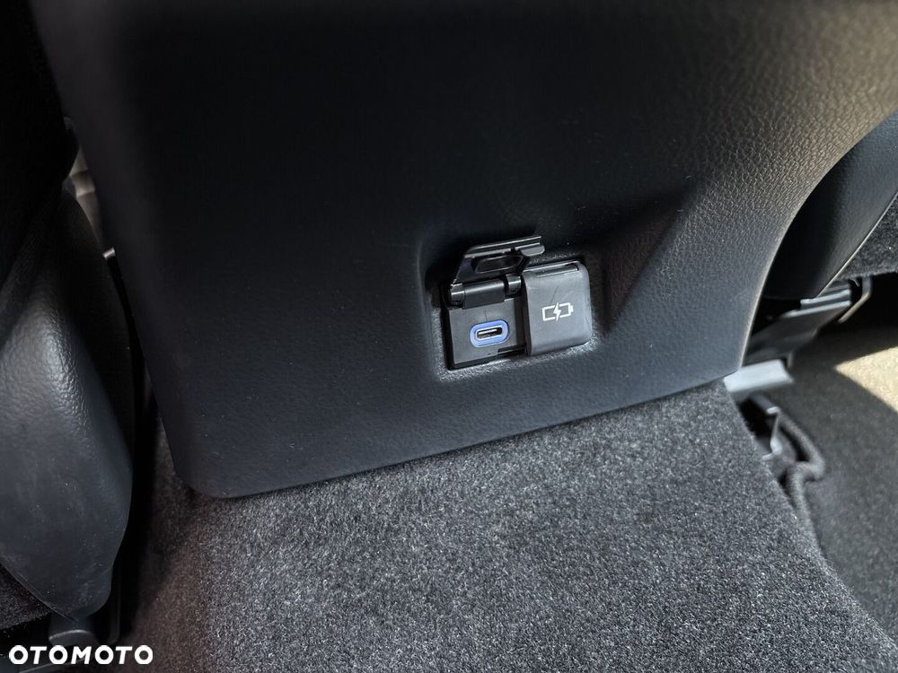 Toyota Camry 2.5 Hybrid Executive CVT - 30
