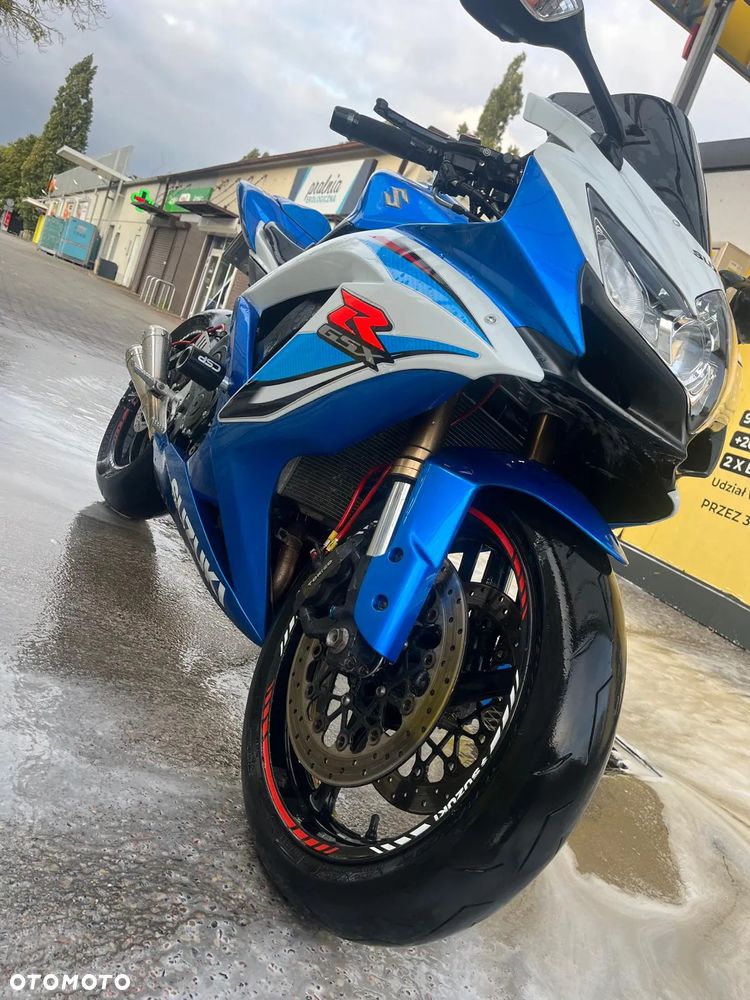 Suzuki GSX-R - 10