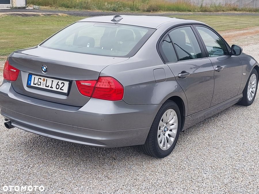 BMW Seria 3 320i Edition Lifestyle - 6
