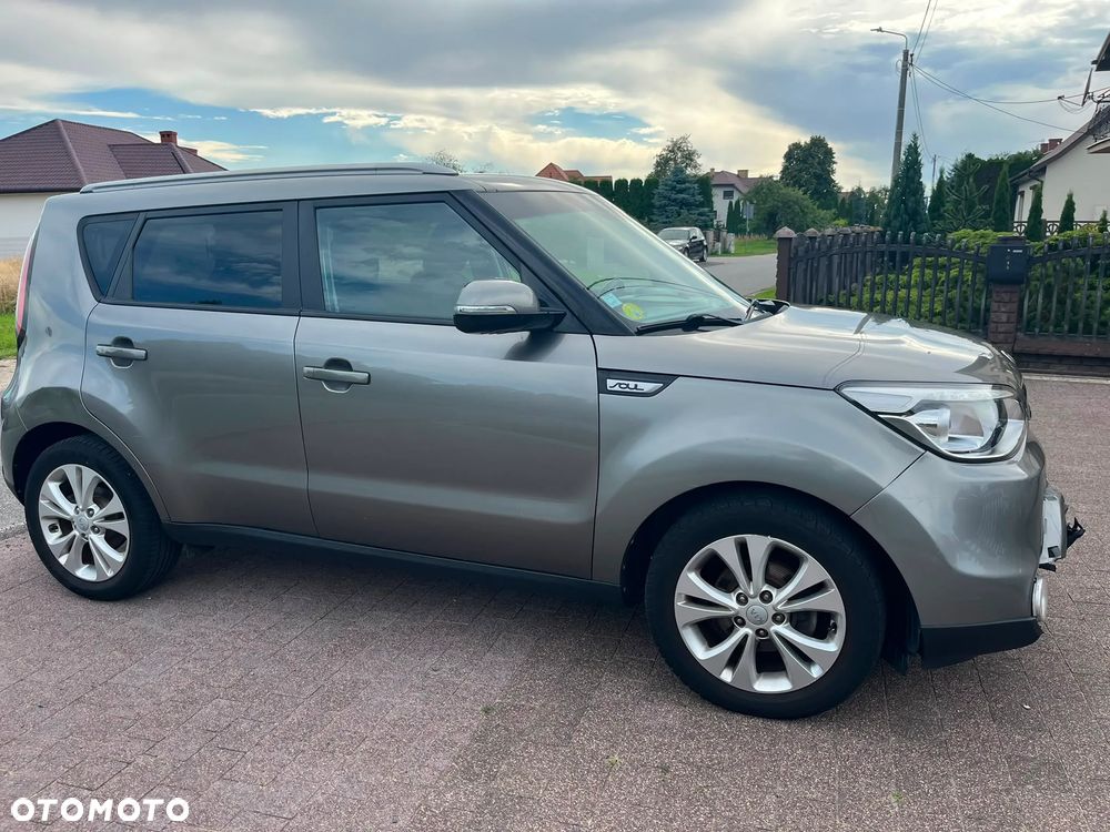 Kia Soul 1.6 CRDI Dream-Team Edition - 2