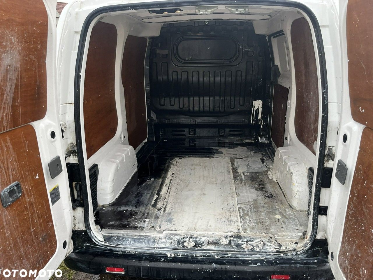 Nissan NV200 - 13