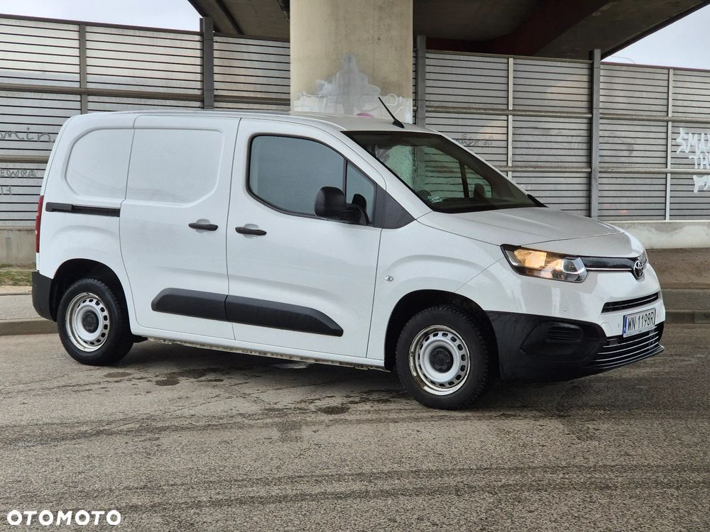 Toyota Proace City - 16