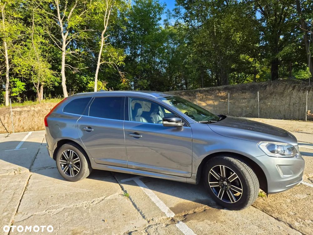 Volvo XC 60 - 4