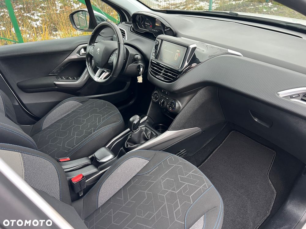 Peugeot 2008 PureTech 82 Style - 28