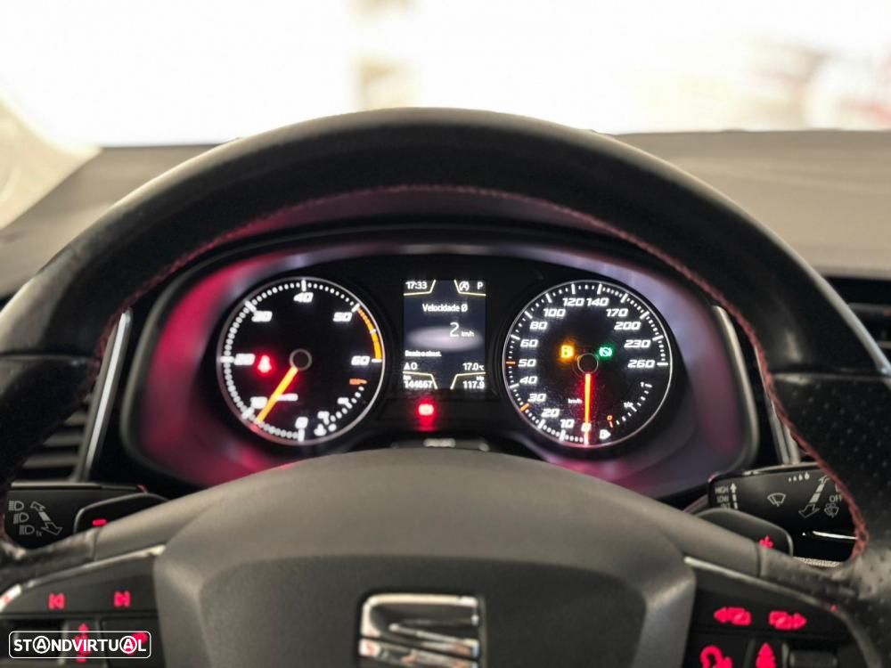 SEAT Leon ST 2.0 TDI DPF DSG FR - 35