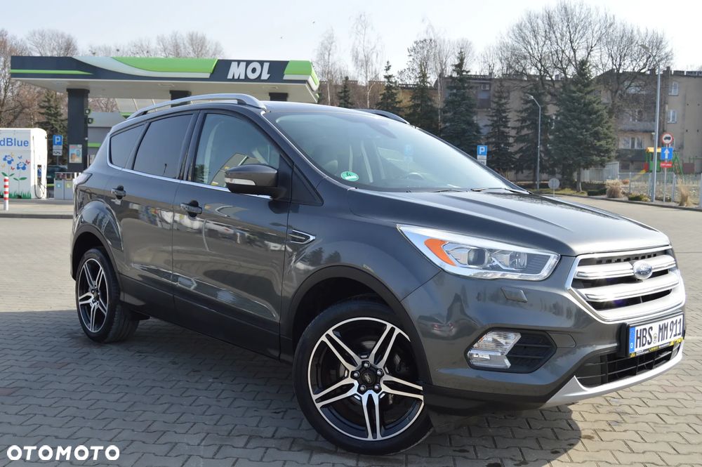 Ford Kuga 1.5 EcoBoost 2x4 Titanium - 11