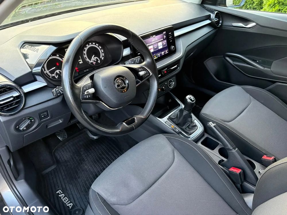 Skoda Fabia 1.0 TSI Ambition - 12