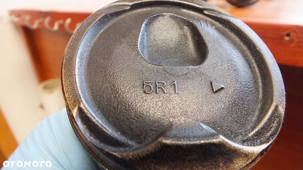 TŁOK  KORBOWÓD HONDA JAZZ 1.5 2017R SILNIK 5R1 - 4