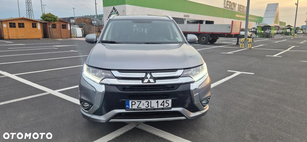 Mitsubishi Outlander 2.0 4WD Plus - 6